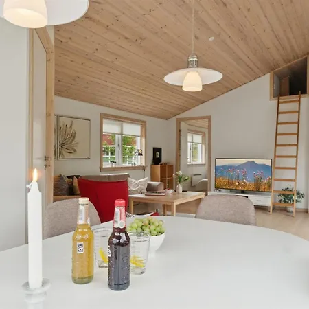 펜션 Ilta - 2-8km From The Sea By Interhome
